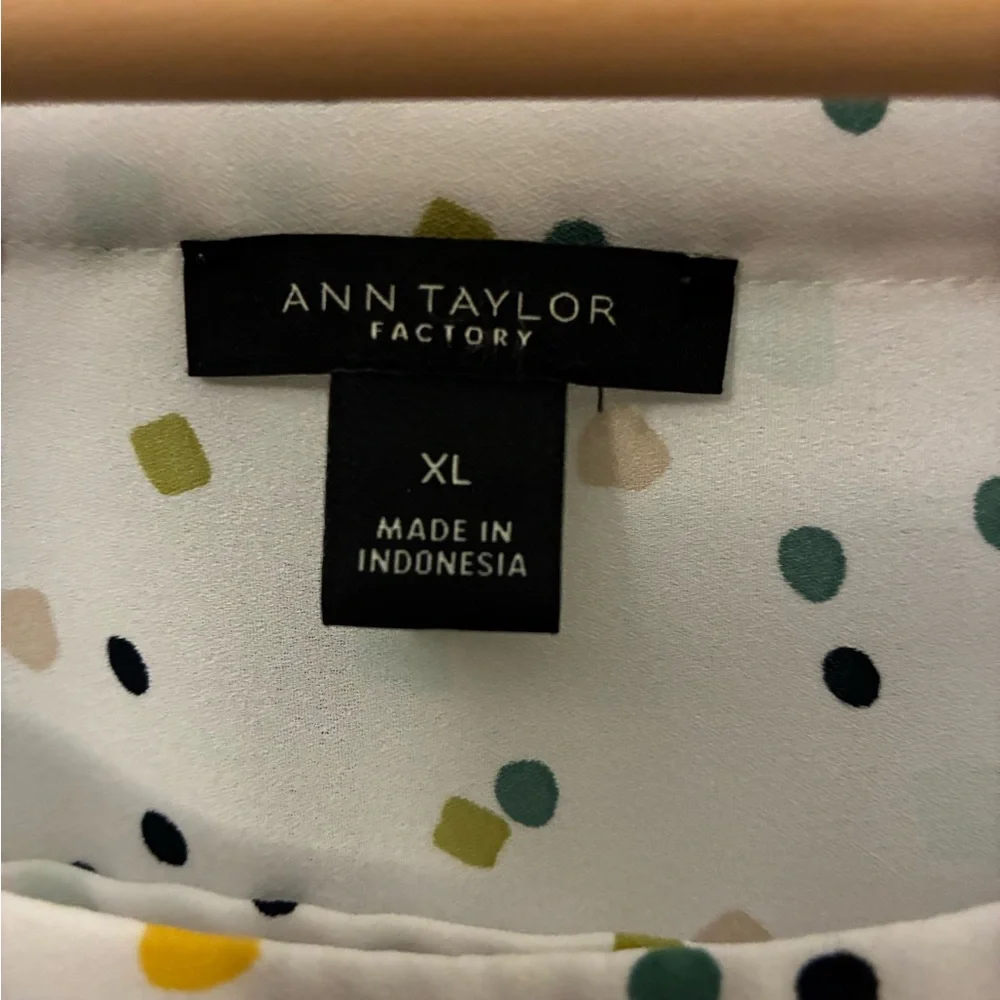 Ann Taylor Multicolor Dot Blouse - Picture 3 of 4